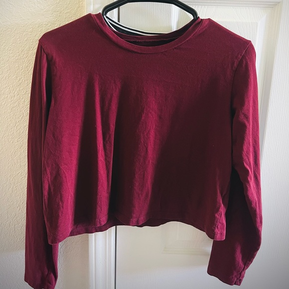 3 Women’s 90’s Style Crop Tops - Picture 3 of 4